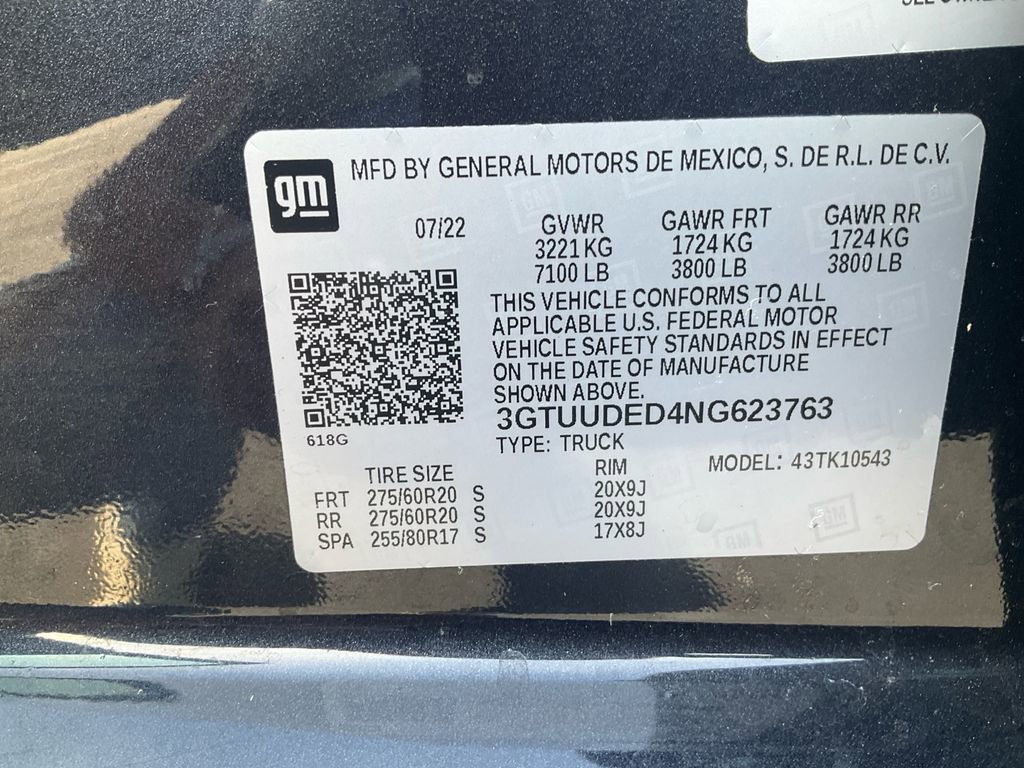 Used 2022 GMC Sierra 1500 SLT w/ SLT Premium Plus Package AWD/4WD image 18