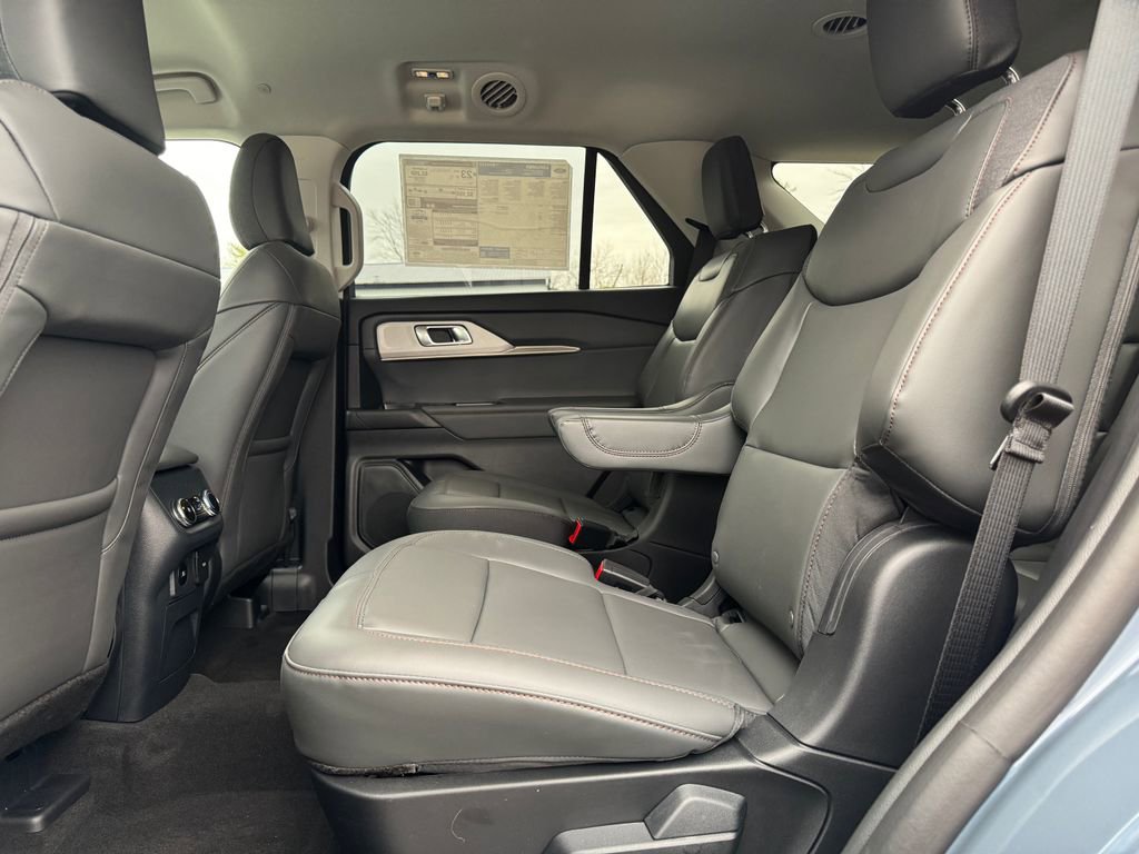 New 2026 Ford Explorer Active w/ Active Comfort Package image 35