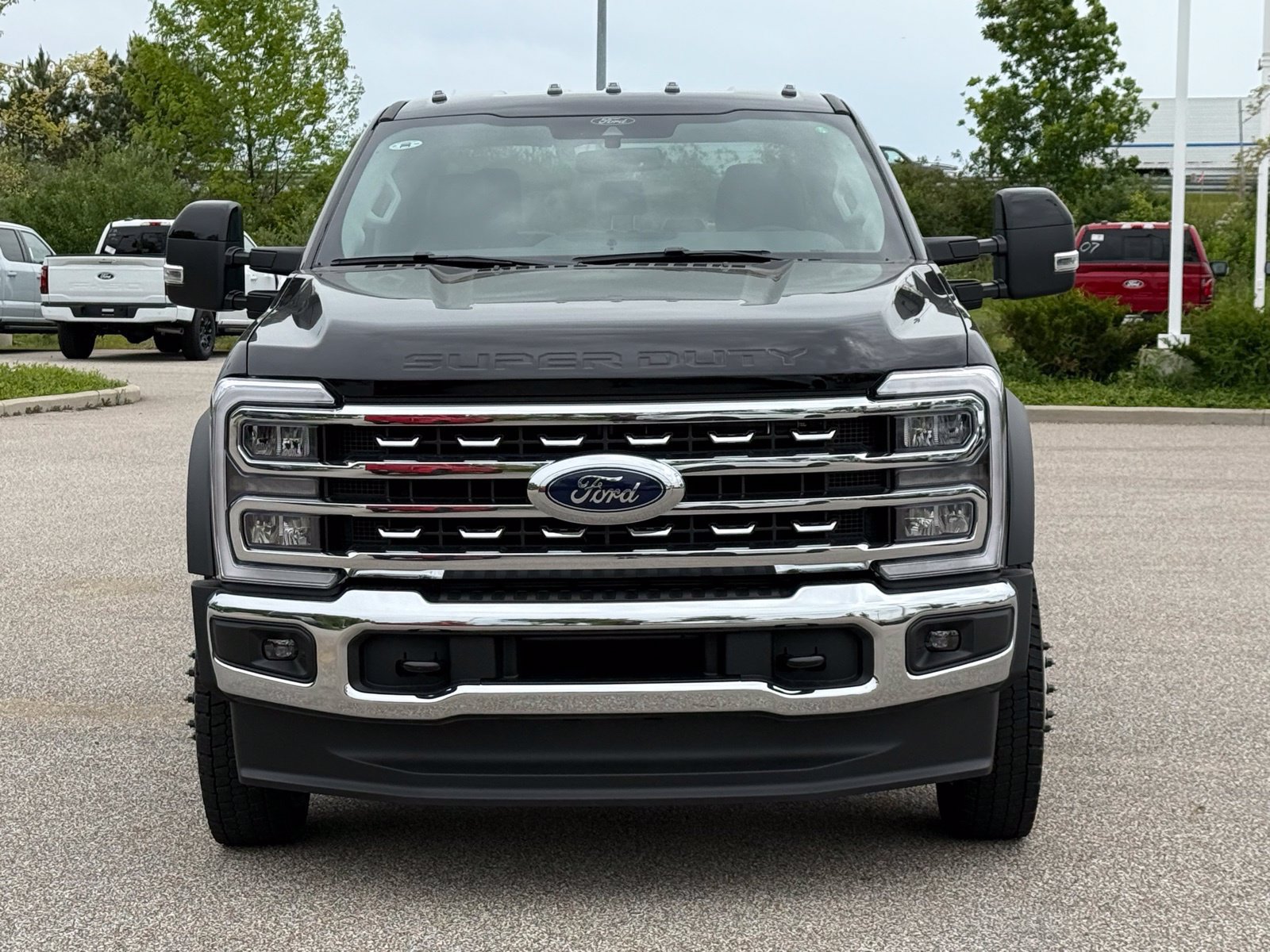 New 2026 Ford F550 4x4 Crew Cab image 9