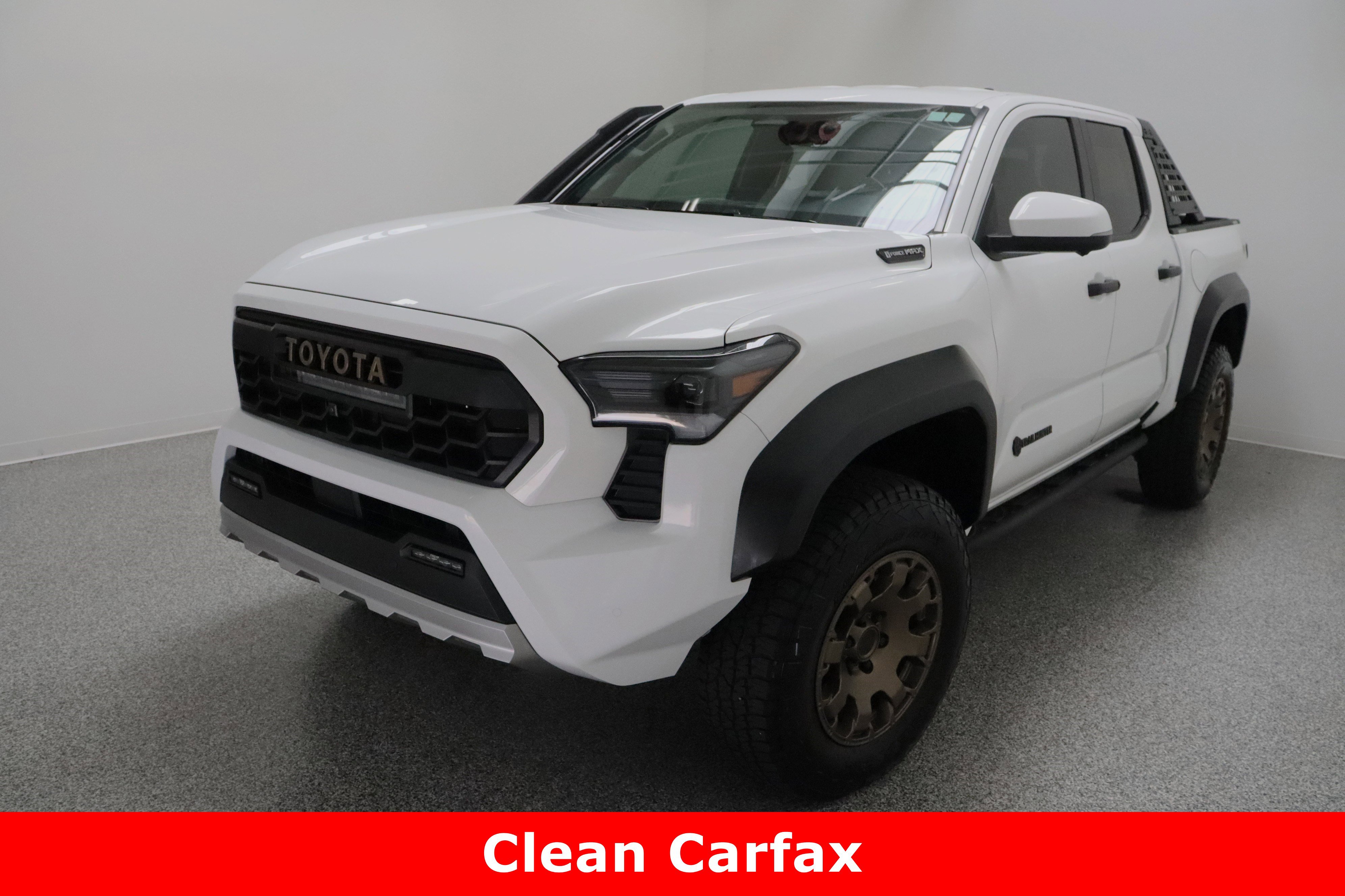 Used 2025 Toyota Tacoma 4x4 Double Cab Hybrid image 2