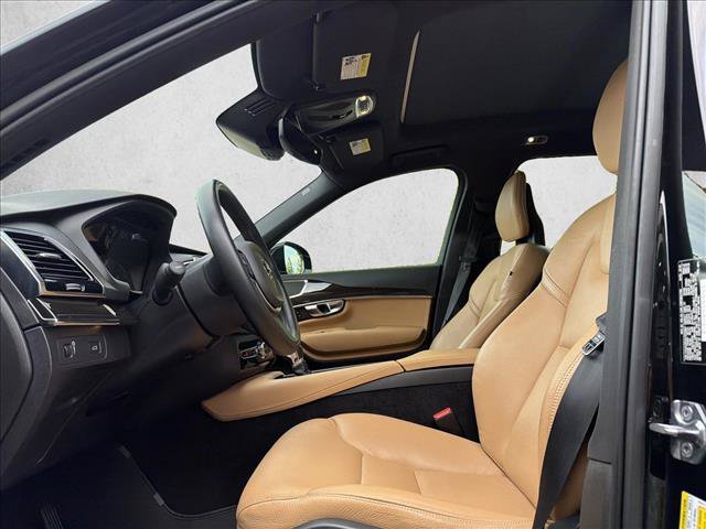 Used 2018 Volvo XC90 T6 Momentum w/ Convenience Package AWD/4WD image 11