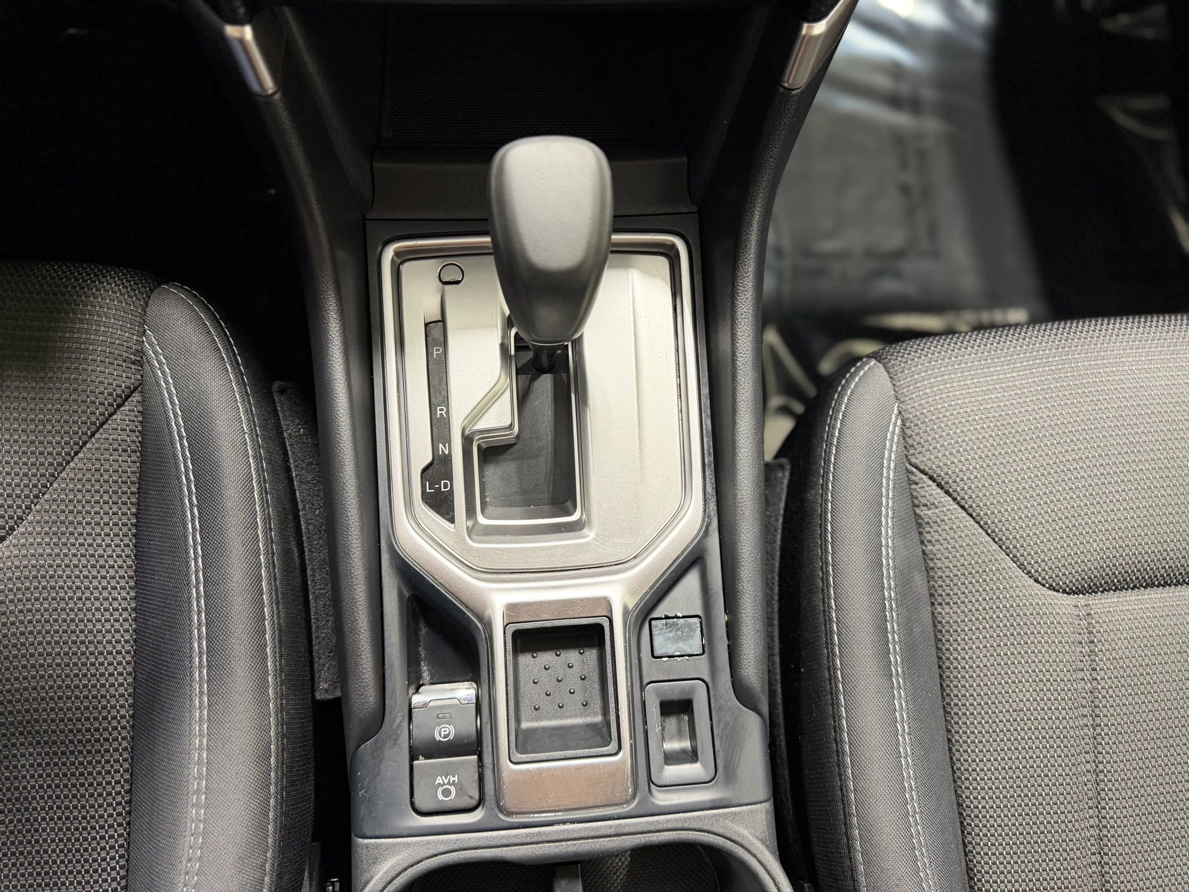 Used 2020 Subaru Forester AWD/4WD image 17