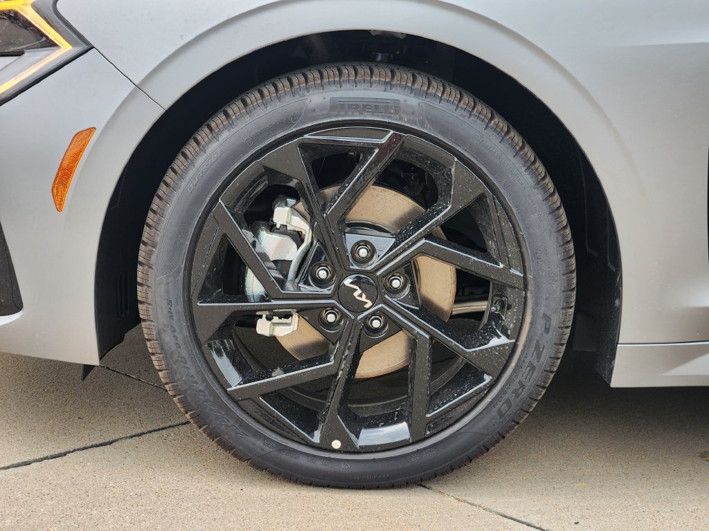 New 2026 Kia K5 GT-Line w/ GT-Line Premium Package FWD image 9
