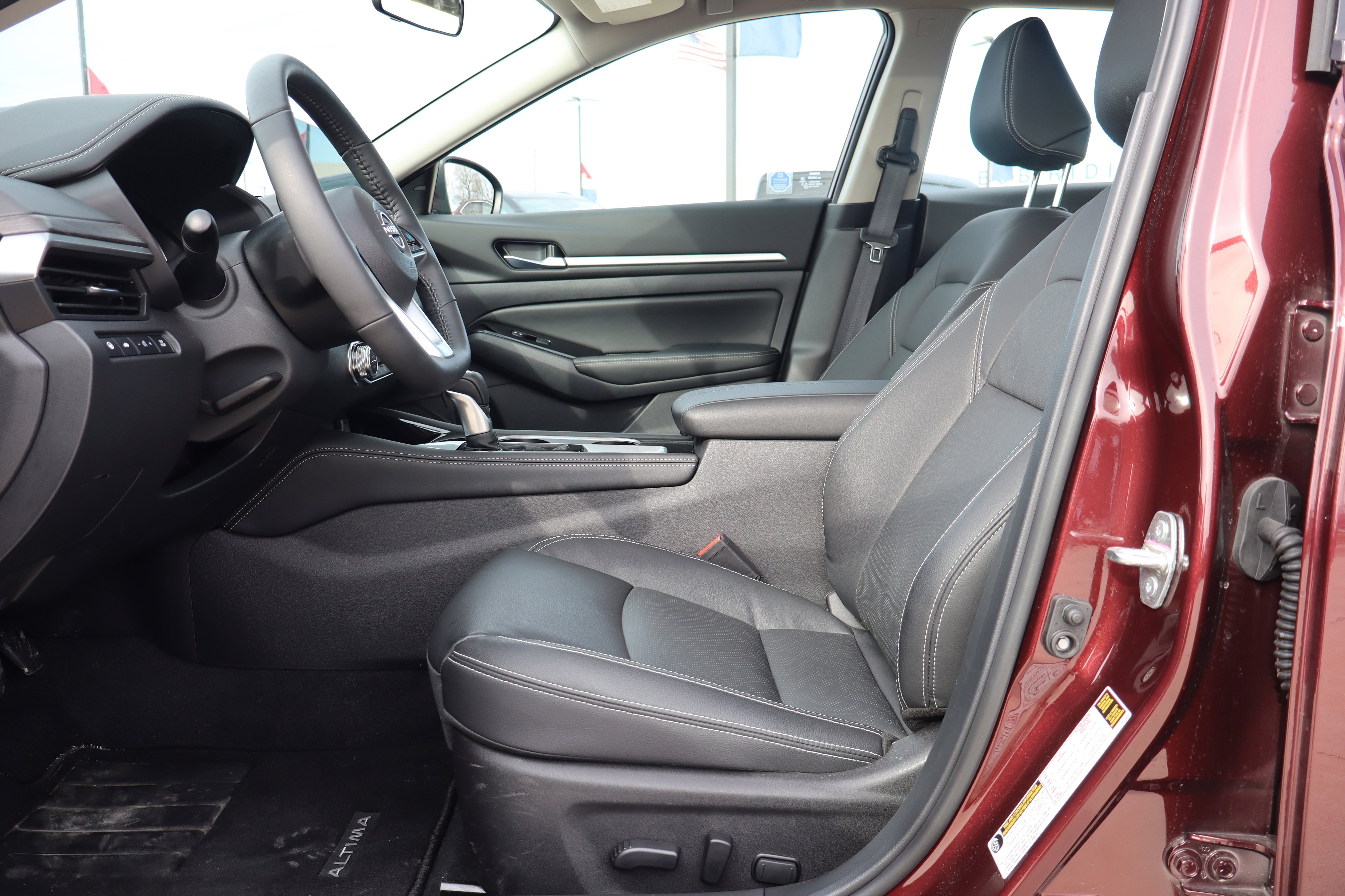 Used 2025 Nissan Altima 2.5 SL image 10