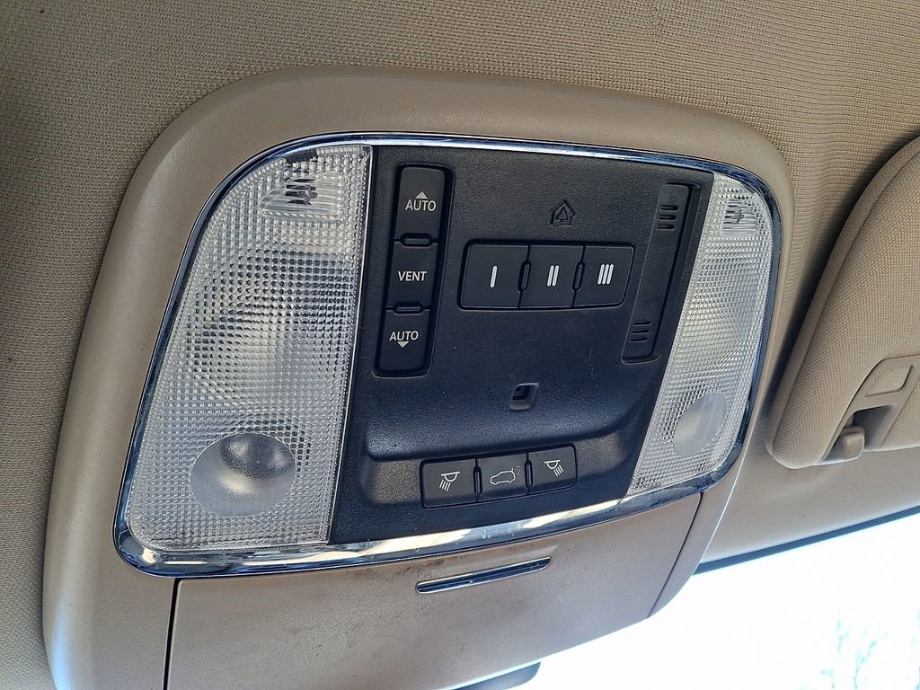 Used 2018 Jeep Grand Cherokee Limited image 26