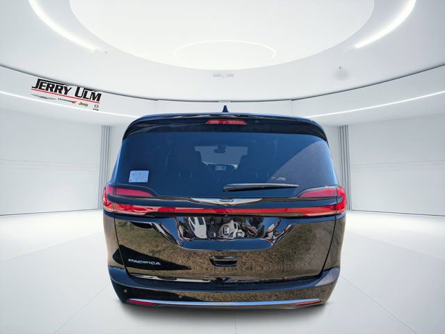 New 2026 Chrysler Pacifica Pinnacle FWD image 4