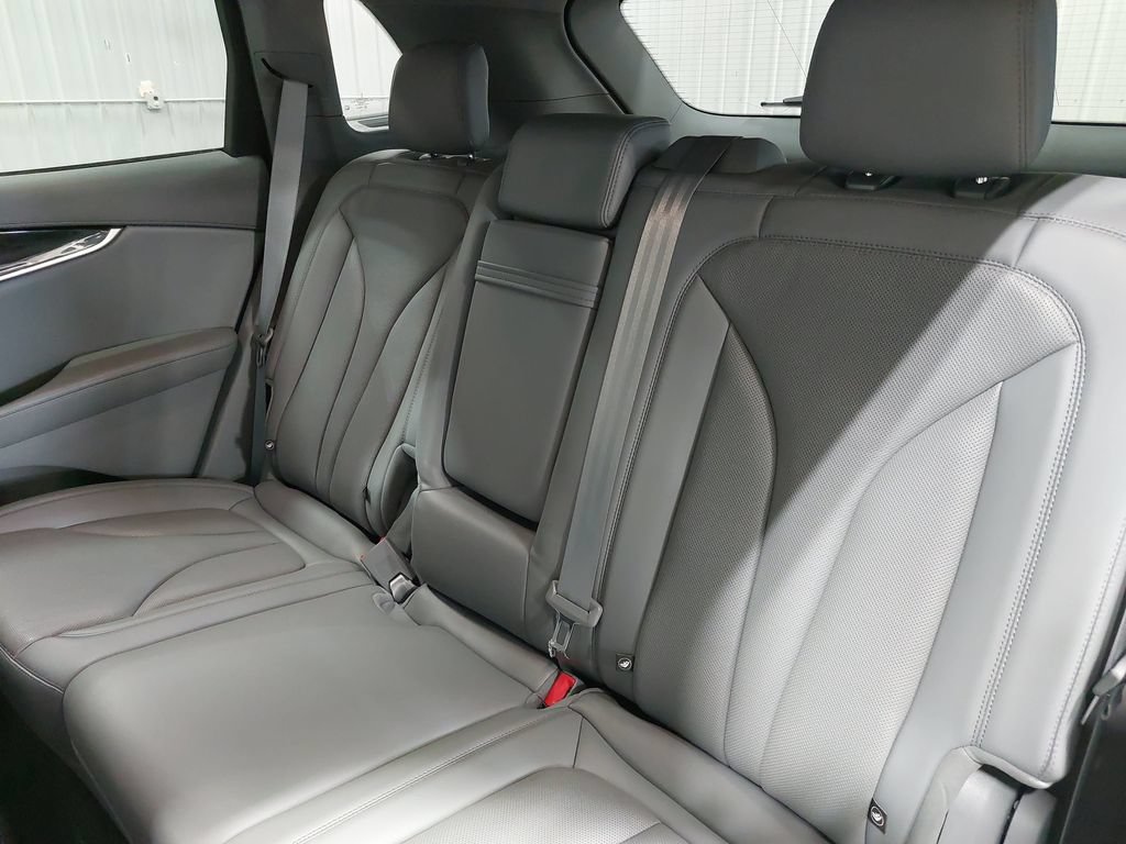 Used 2022 Lincoln Nautilus Reserve AWD/4WD image 14