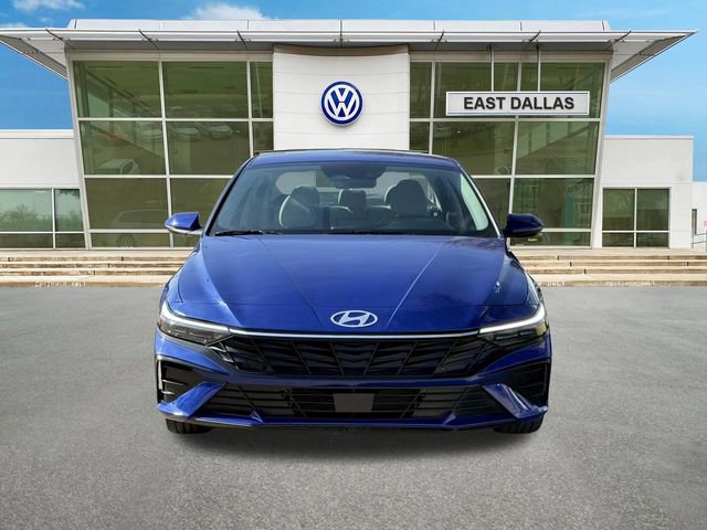 Used 2025 Hyundai Elantra Limited FWD image 6