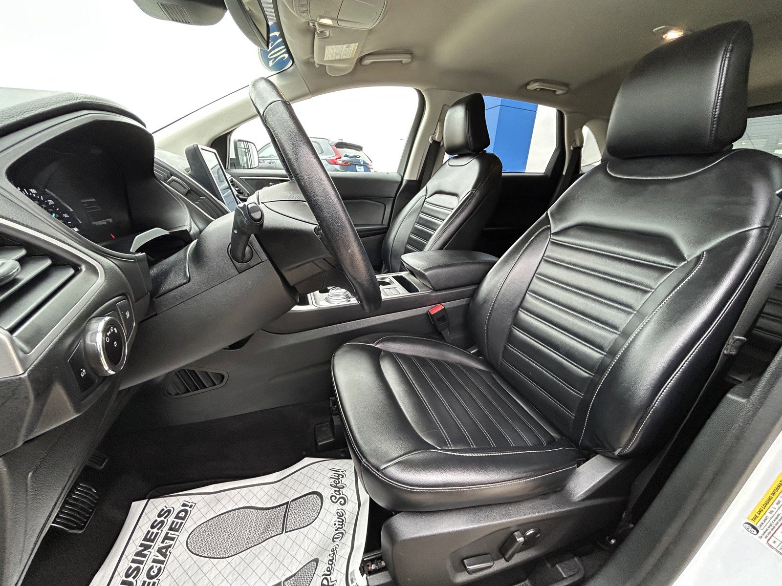 Used 2023 Ford Edge SEL image 12