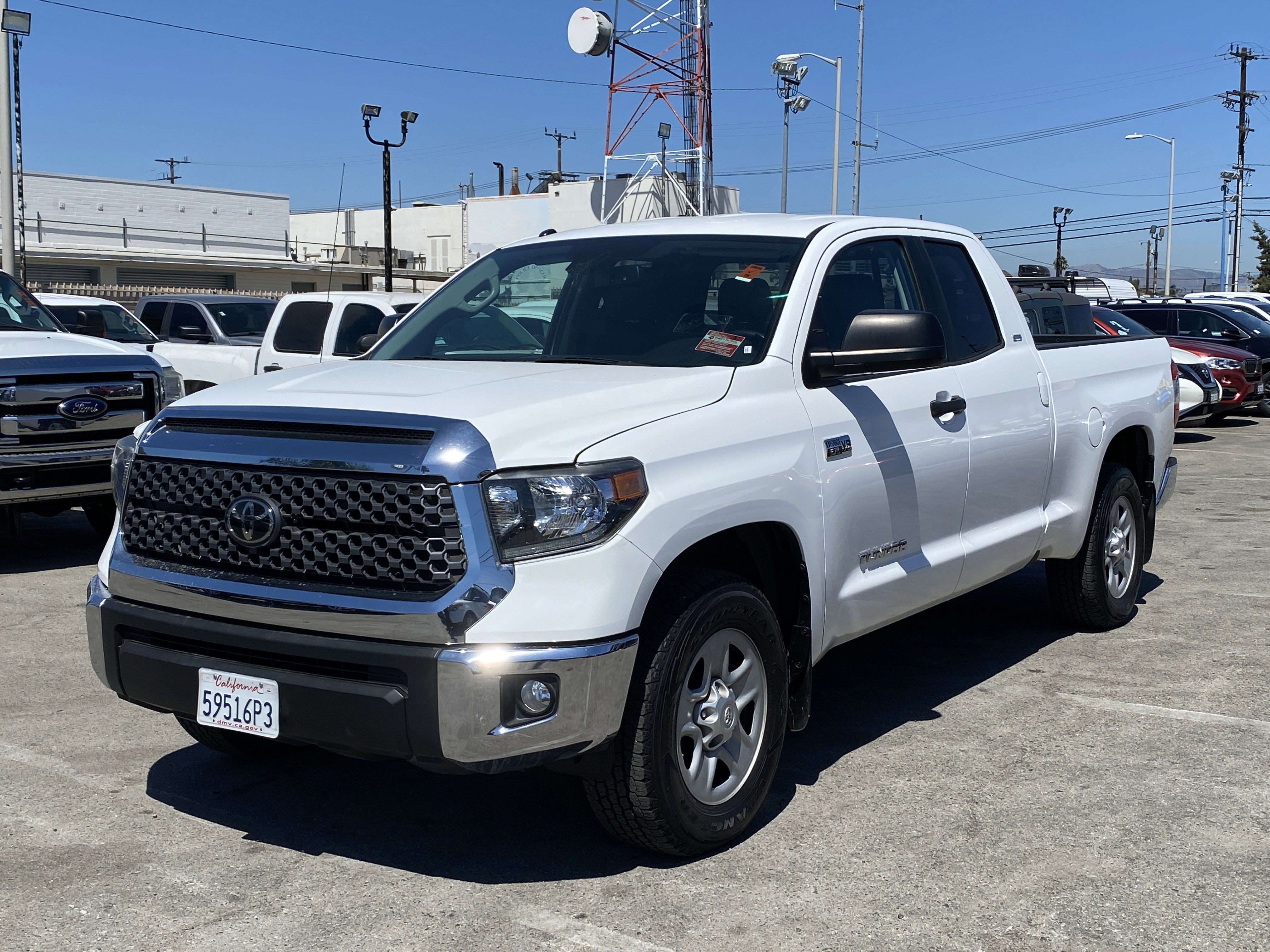 Used 2018 Toyota Tundra SR5 w/ SR5 Upgrade Package image 2