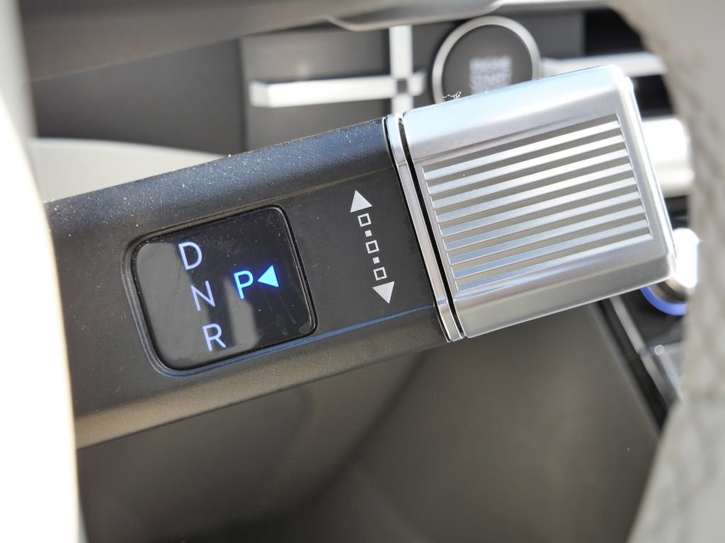 Used 2025 Hyundai Santa Fe SEL image 39