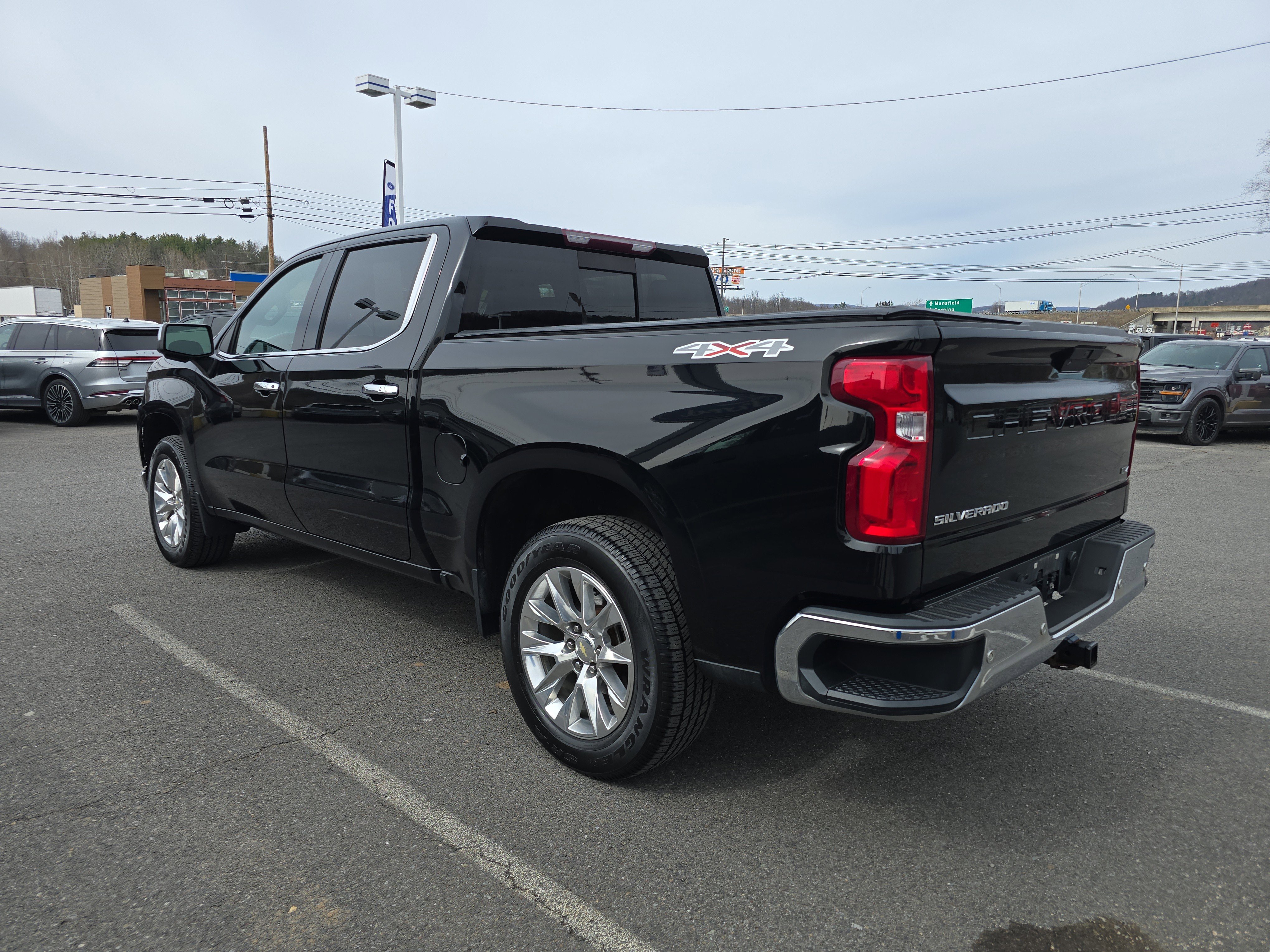 Used 2019 Chevrolet Silverado 1500 LTZ w/ LTZ Plus Package image 6