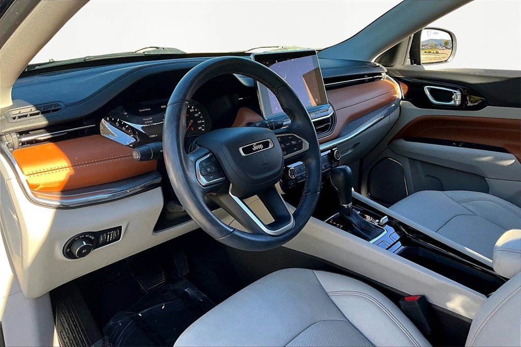 Used 2022 Jeep Compass Limited image 14