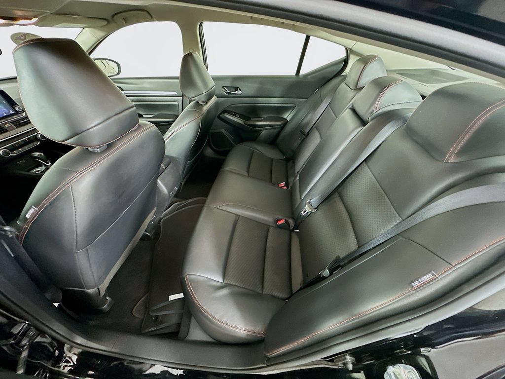 Used 2024 Nissan Altima 2.5 SR FWD image 31