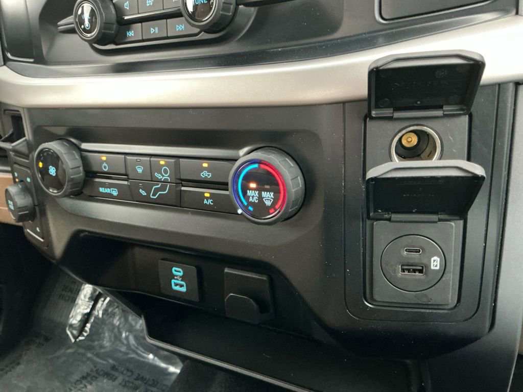 Used 2023 Ford F150 XLT AWD/4WD image 16