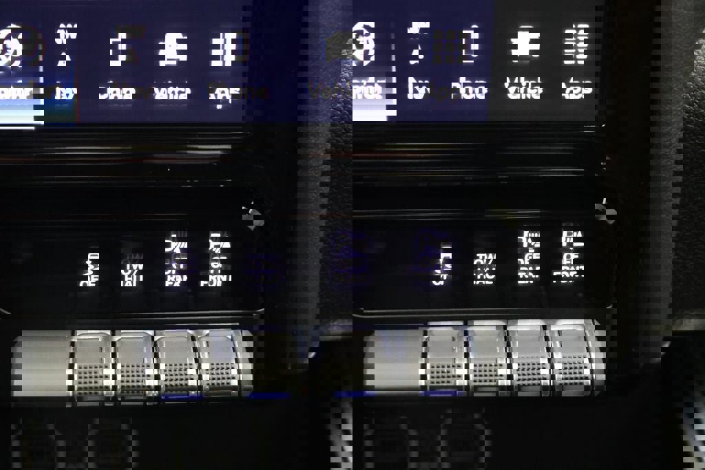 Used 2023 RAM 1500 Laramie image 29