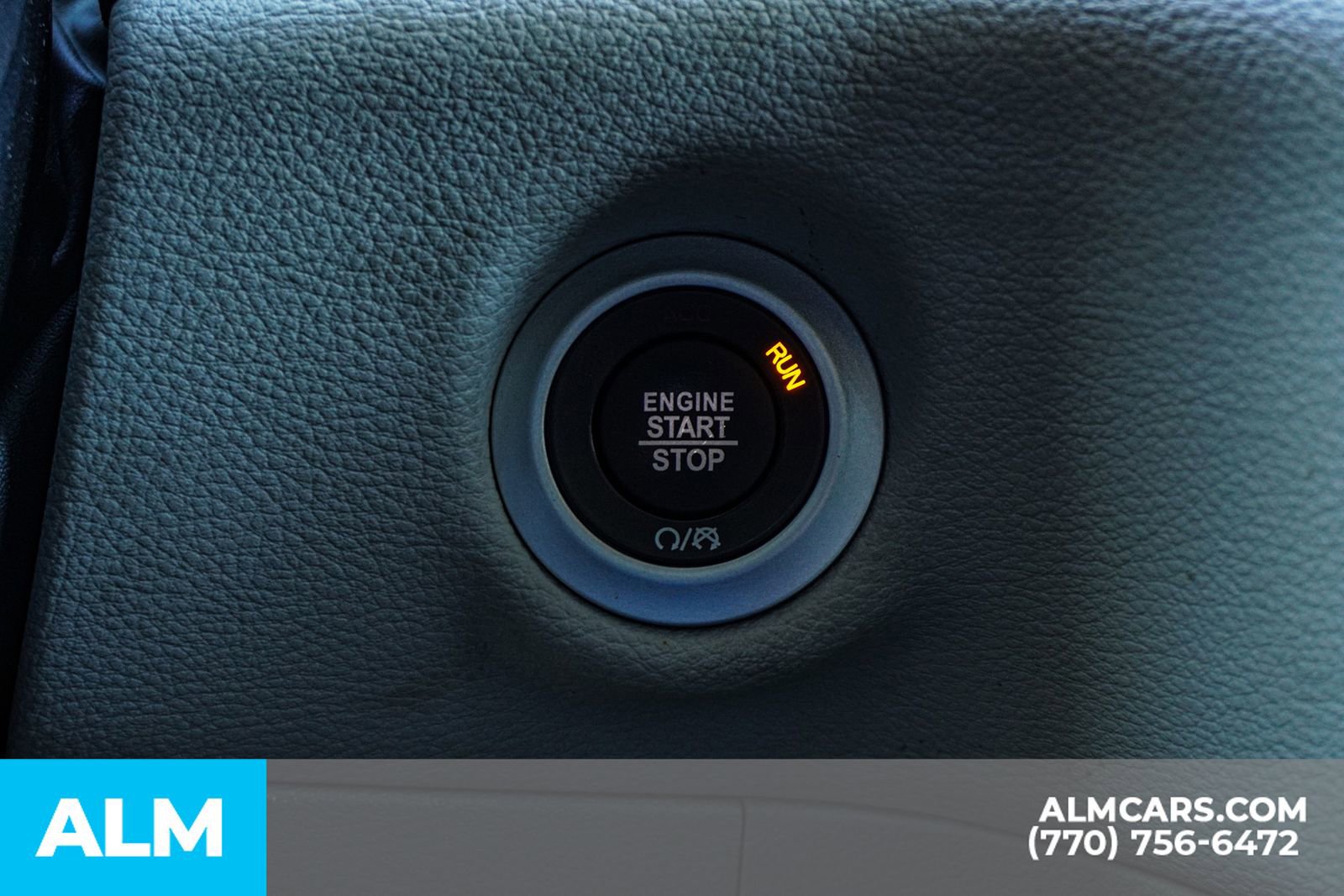 Used 2024 Chrysler Pacifica Select image 34