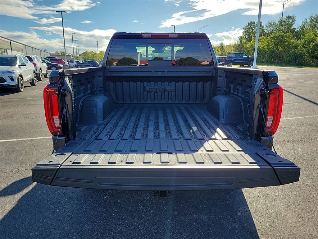 New 2026 GMC Sierra 1500 SLT w/ SLT Premium Plus Package image 7