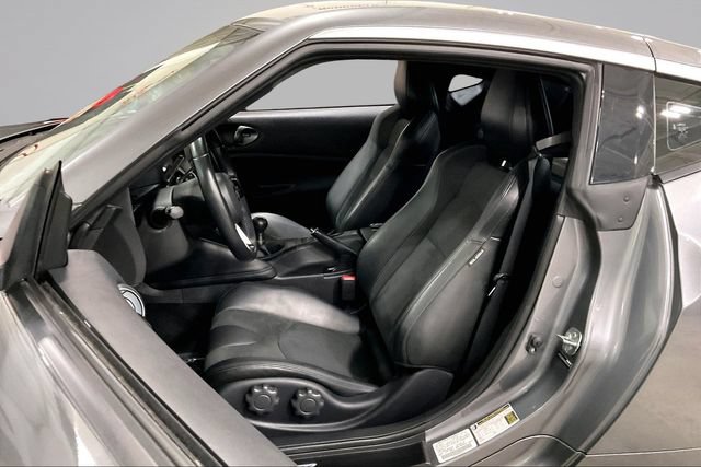 Used 2024 Nissan Z Performance w/ Floor Mat Package RWD image 25
