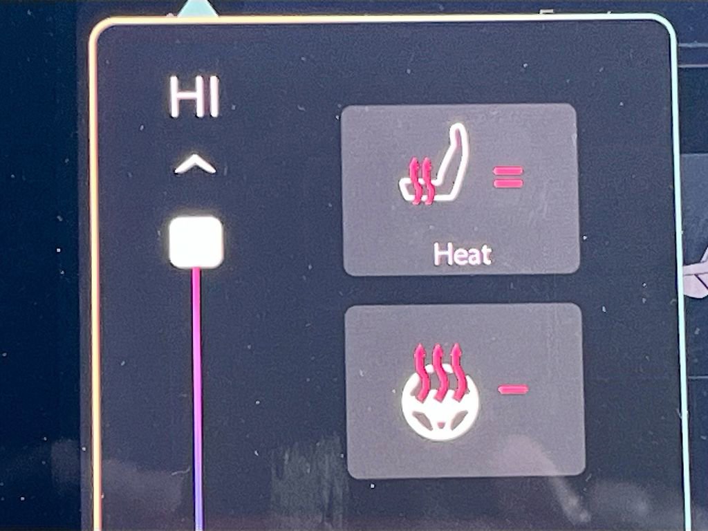 Used 2023 Jeep Compass Limited image 18