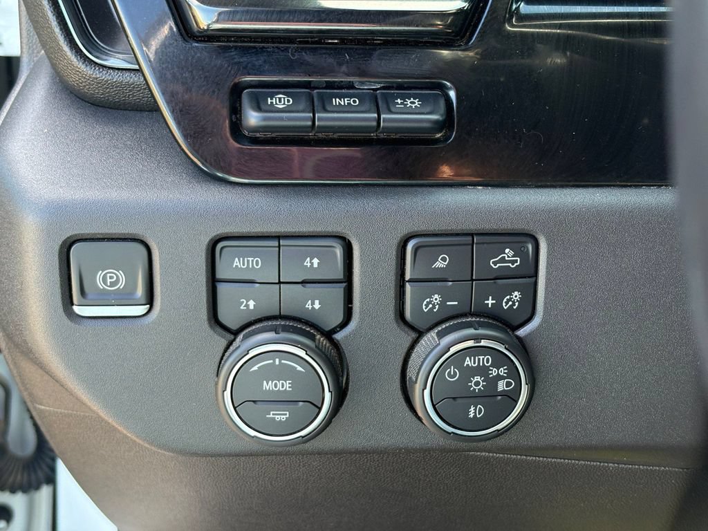 Used 2023 Chevrolet Silverado 1500 ZR2 w/ Technology Package AWD/4WD image 22