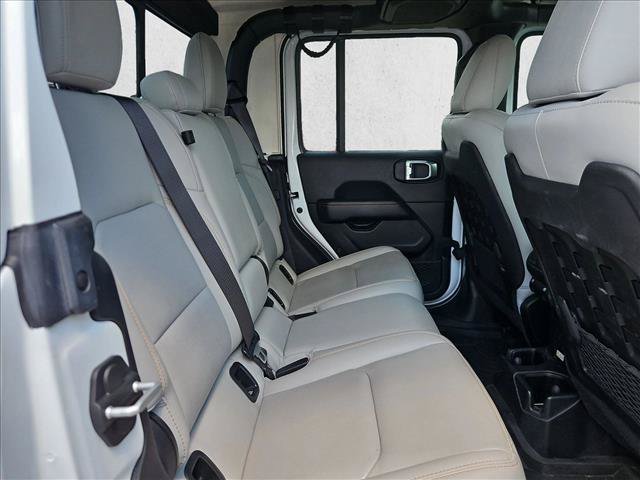 Used 2021 Jeep Gladiator Mojave AWD/4WD image 16
