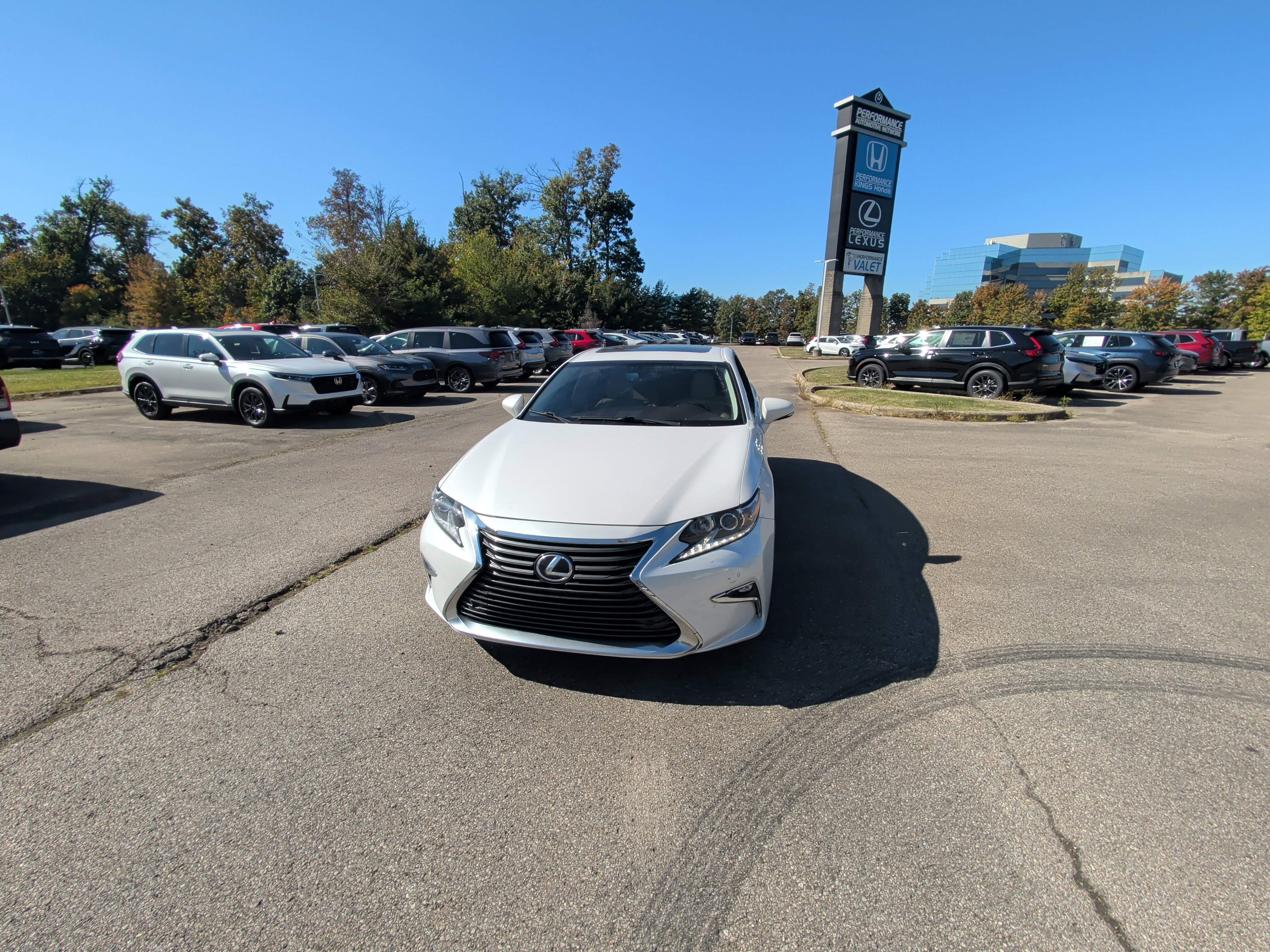 Used 2016 Lexus ES 350 w/ Navigation System Package FWD image 12