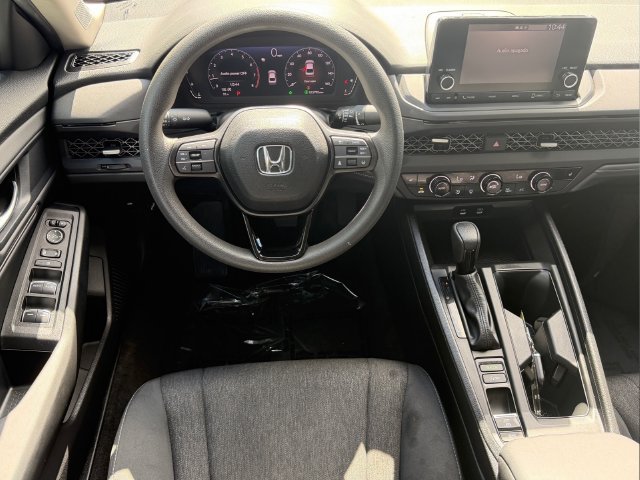 Used 2025 Honda Accord SE image 15