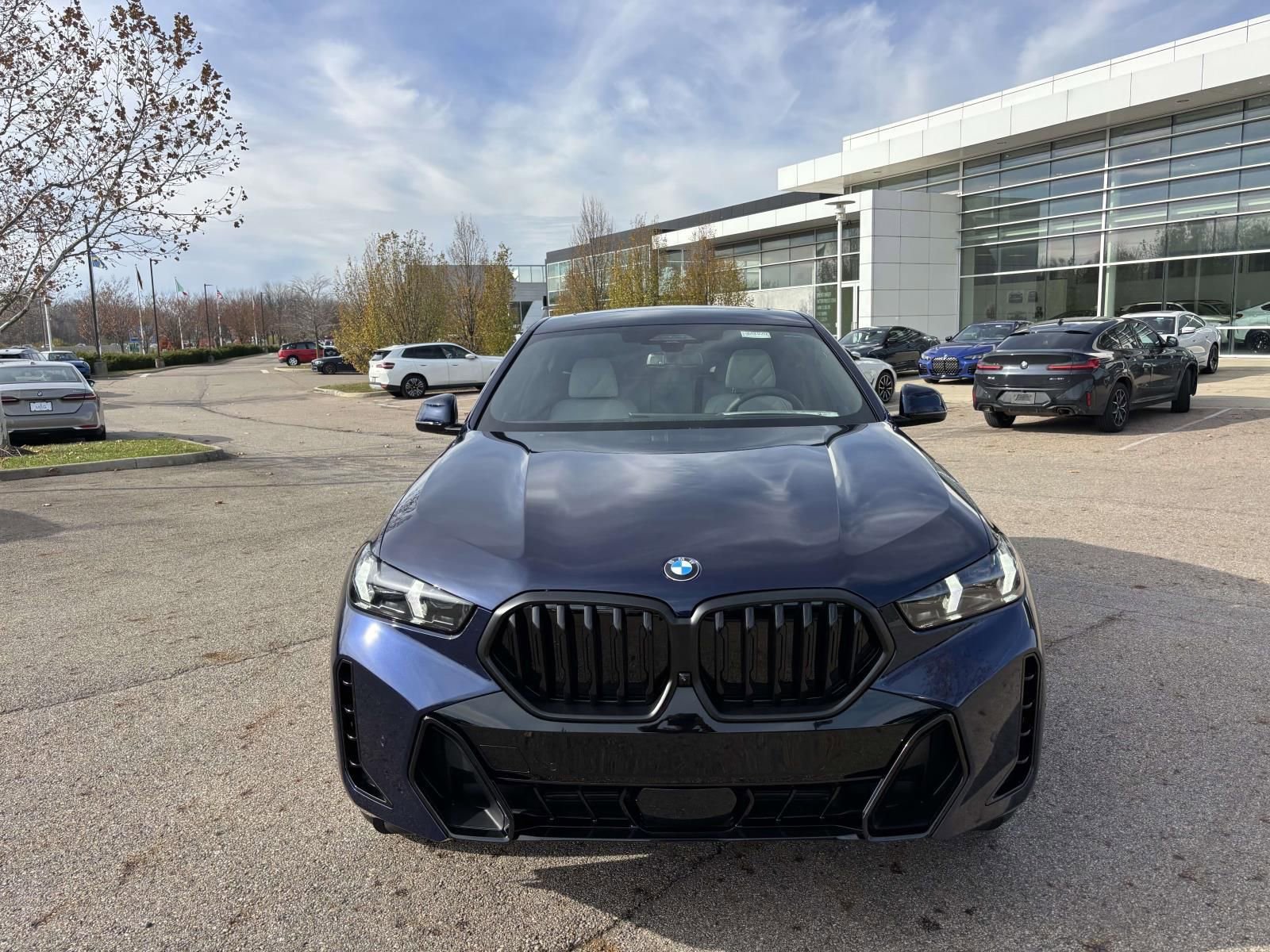 New 2026 BMW X6 xDrive40i image 2