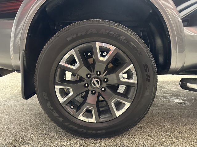 Used 2023 Nissan Titan Platinum Reserve w/ Moonroof Package image 25