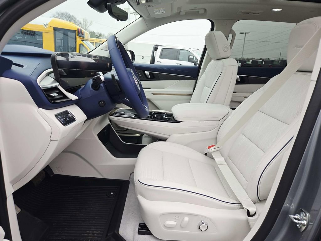 New 2026 Buick Enclave Avenir w/ Super Cruise Package image 12