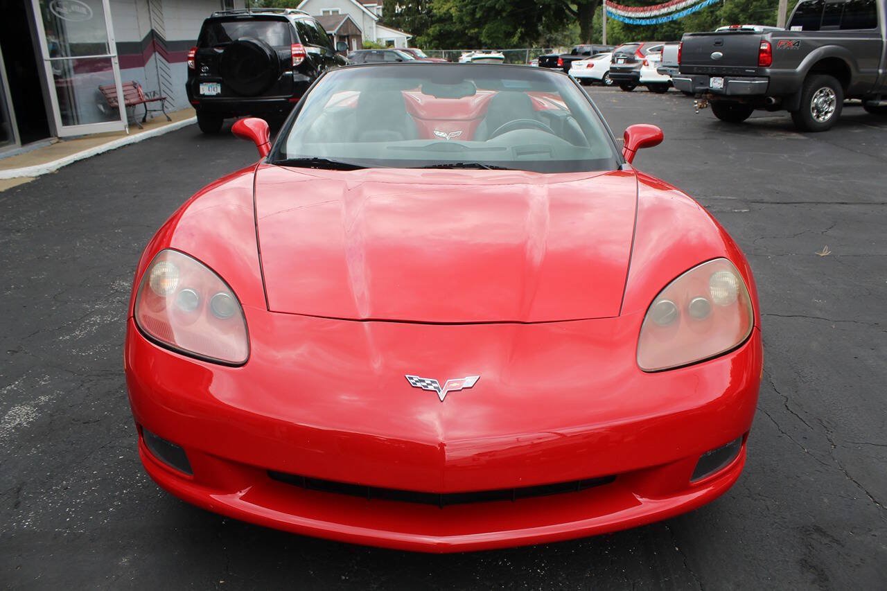 Used 2005 Chevrolet Corvette Convertible w/ Preferred Equipment Group RWD image 10