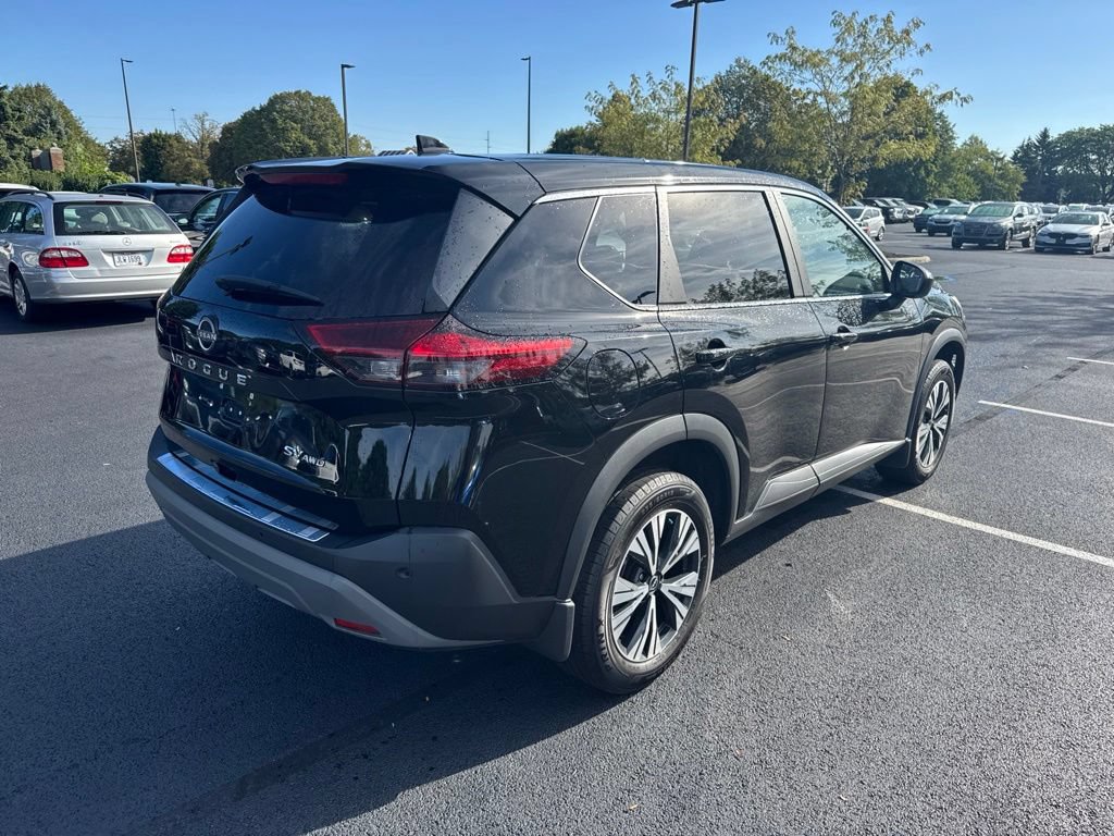 Used 2023 Nissan Rogue SV AWD/4WD image 6