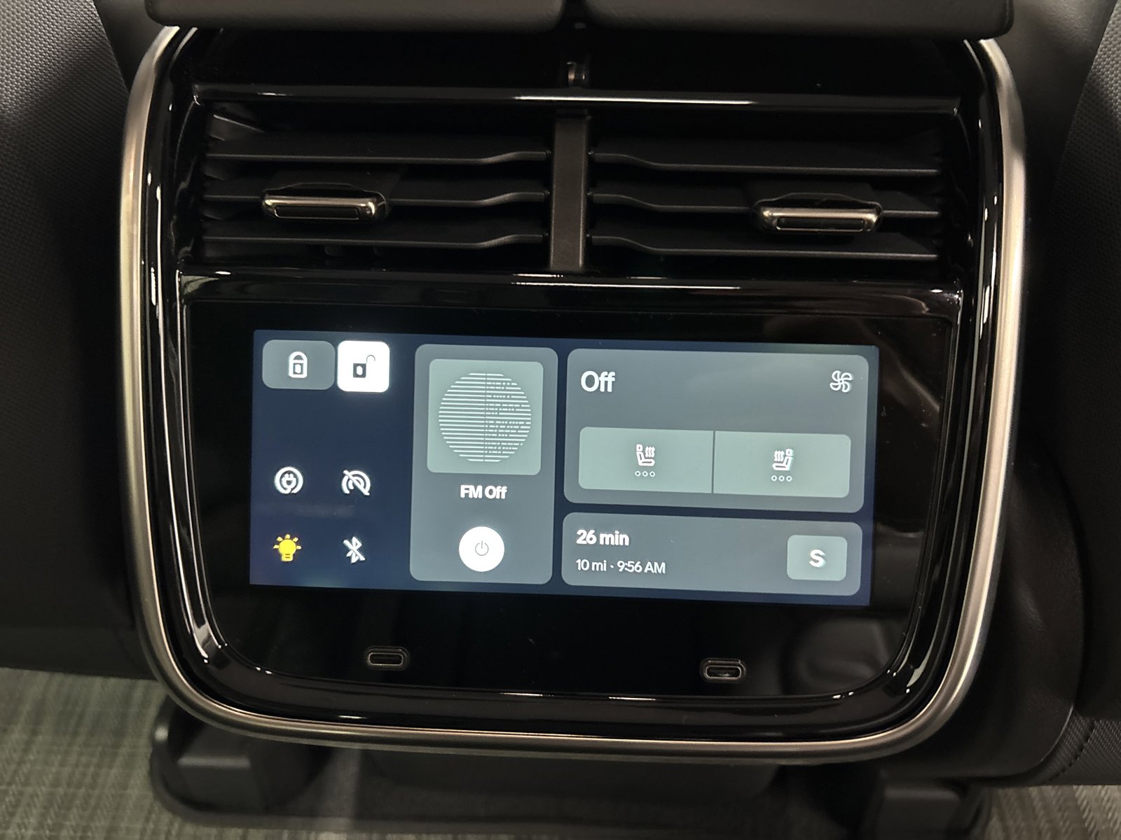 Used 2024 Rivian R1S Adventure AWD/4WD image 30
