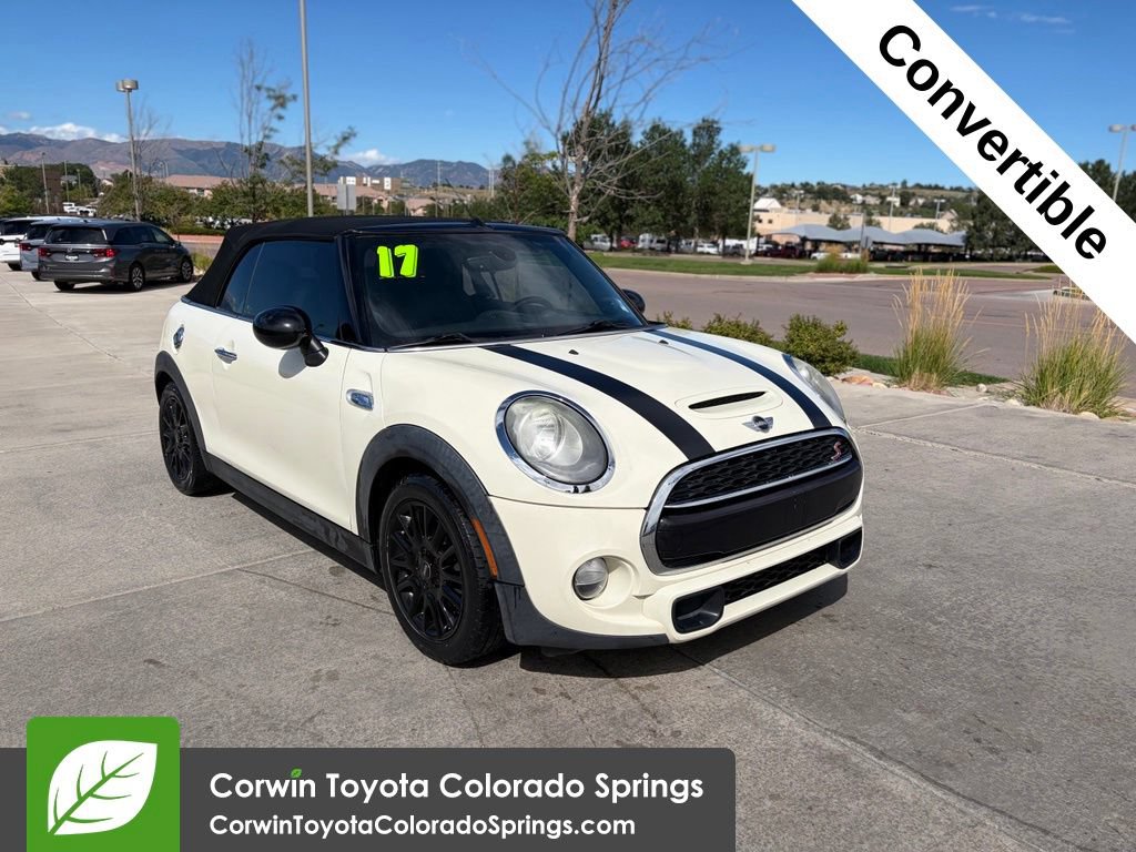 Used 2017 MINI Cooper S FWD image 1
