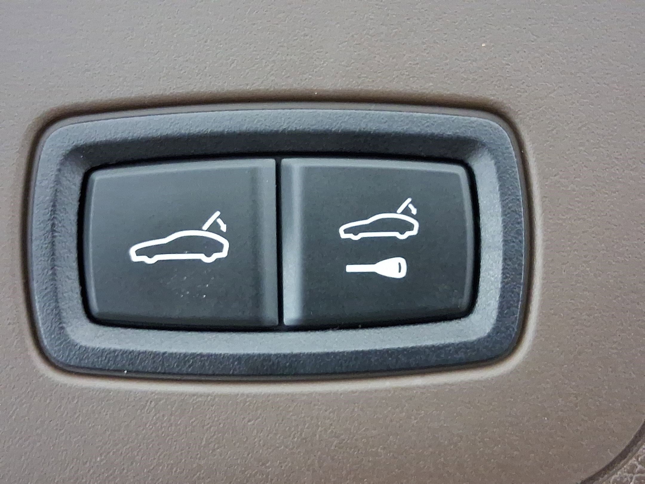 Certified 2023 Porsche Panamera 4S image 31