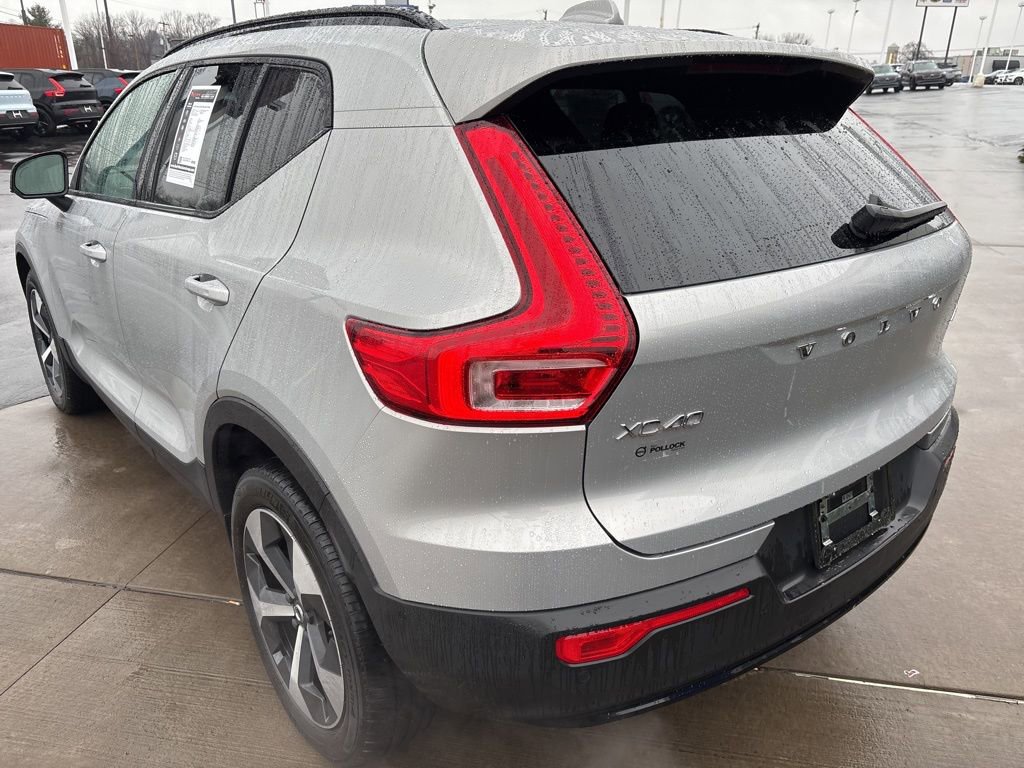 Certified 2023 Volvo XC40 B5 Plus w/ Driver Assist Package image 8