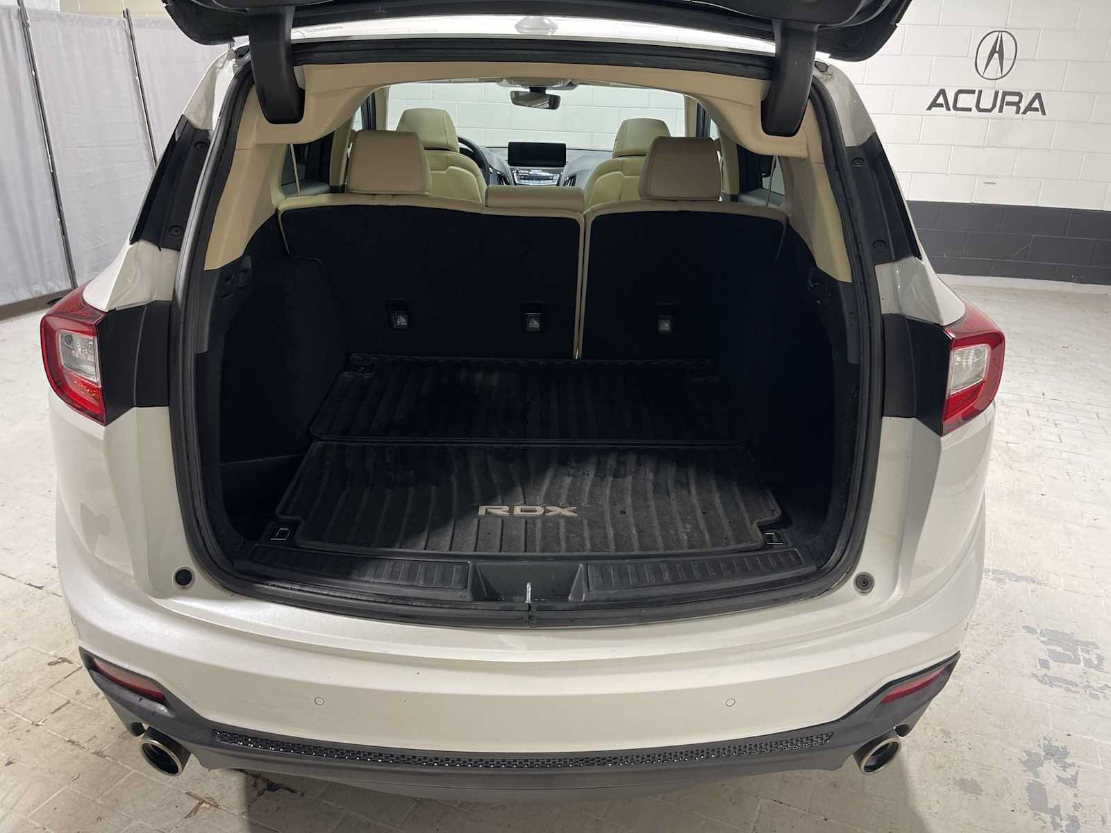 Used 2021 Acura RDX w/ Technology Package FWD image 19