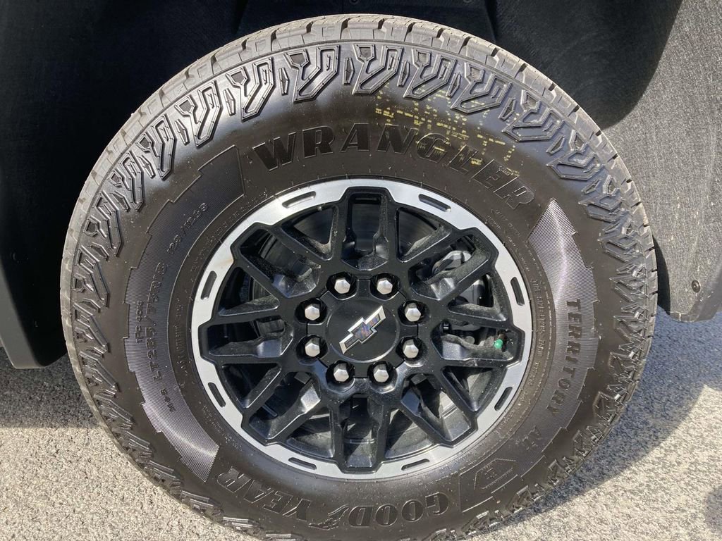 New 2026 Chevrolet Silverado EV Trail Boss AWD/4WD image 10