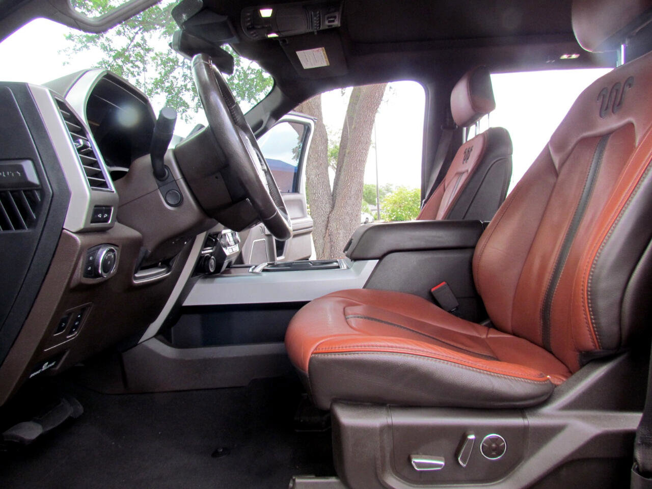 Used 2021 Ford F350 King Ranch w/ King Ranch Ultimate Package image 19