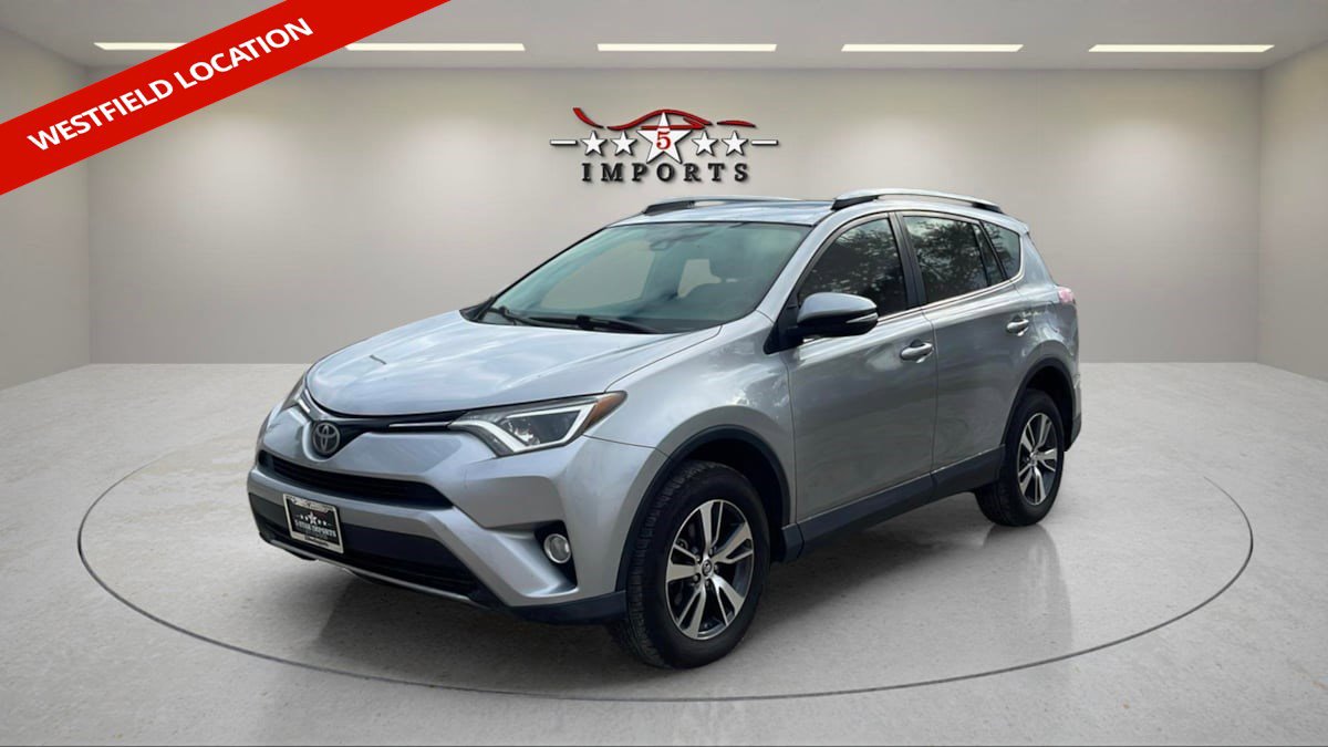Used 2017 Toyota RAV4 XLE image 1