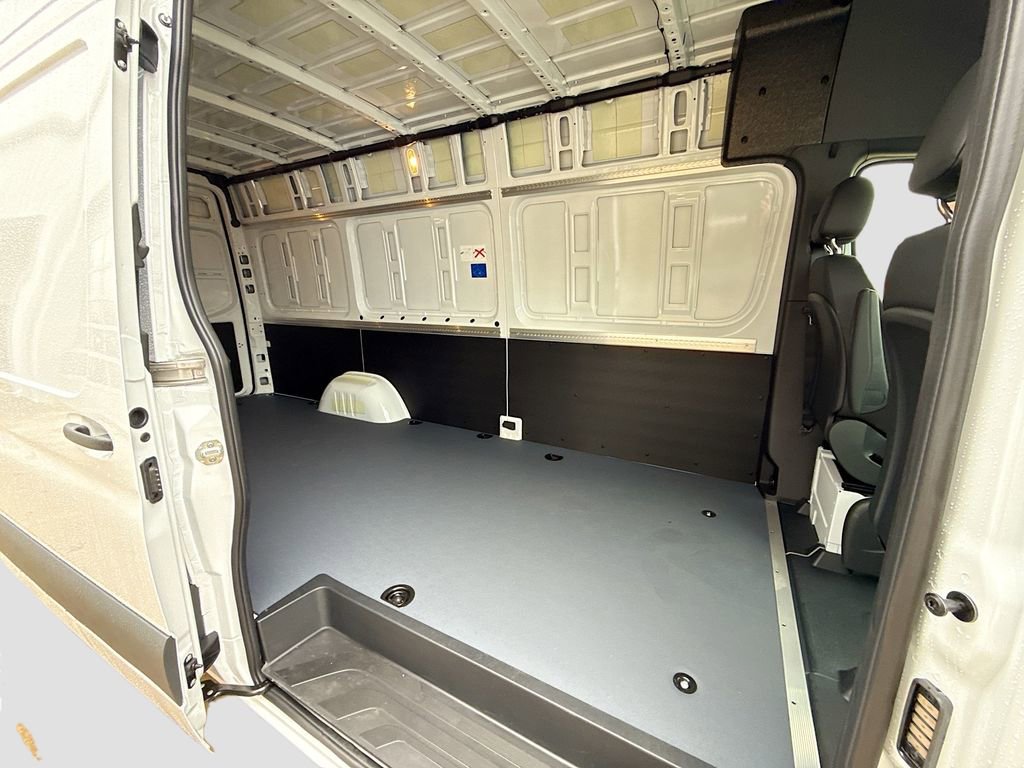 New 2026 Mercedes-Benz Sprinter 2500 image 24