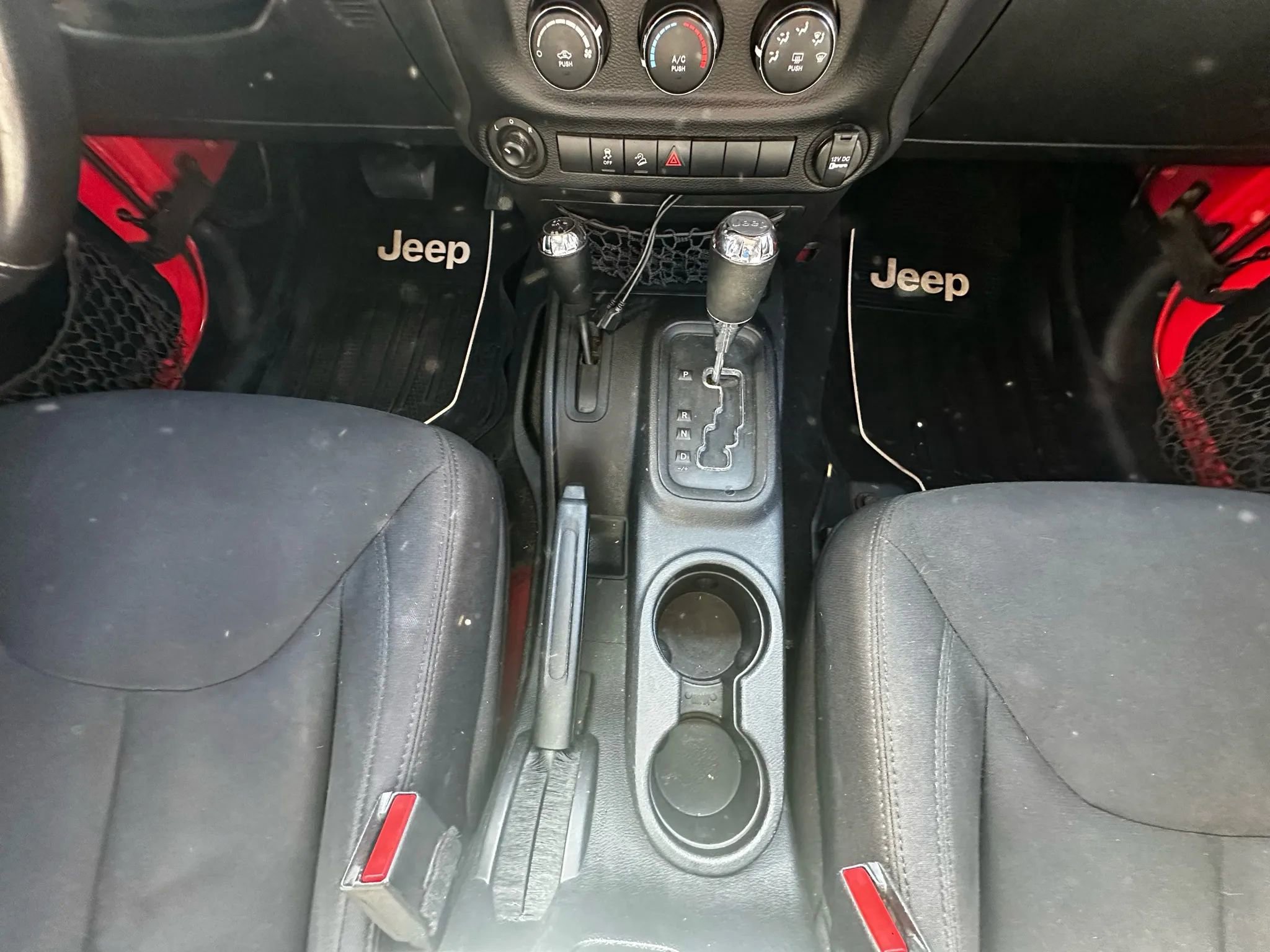 Used 2013 Jeep Wrangler Unlimited Sport AWD/4WD image 30