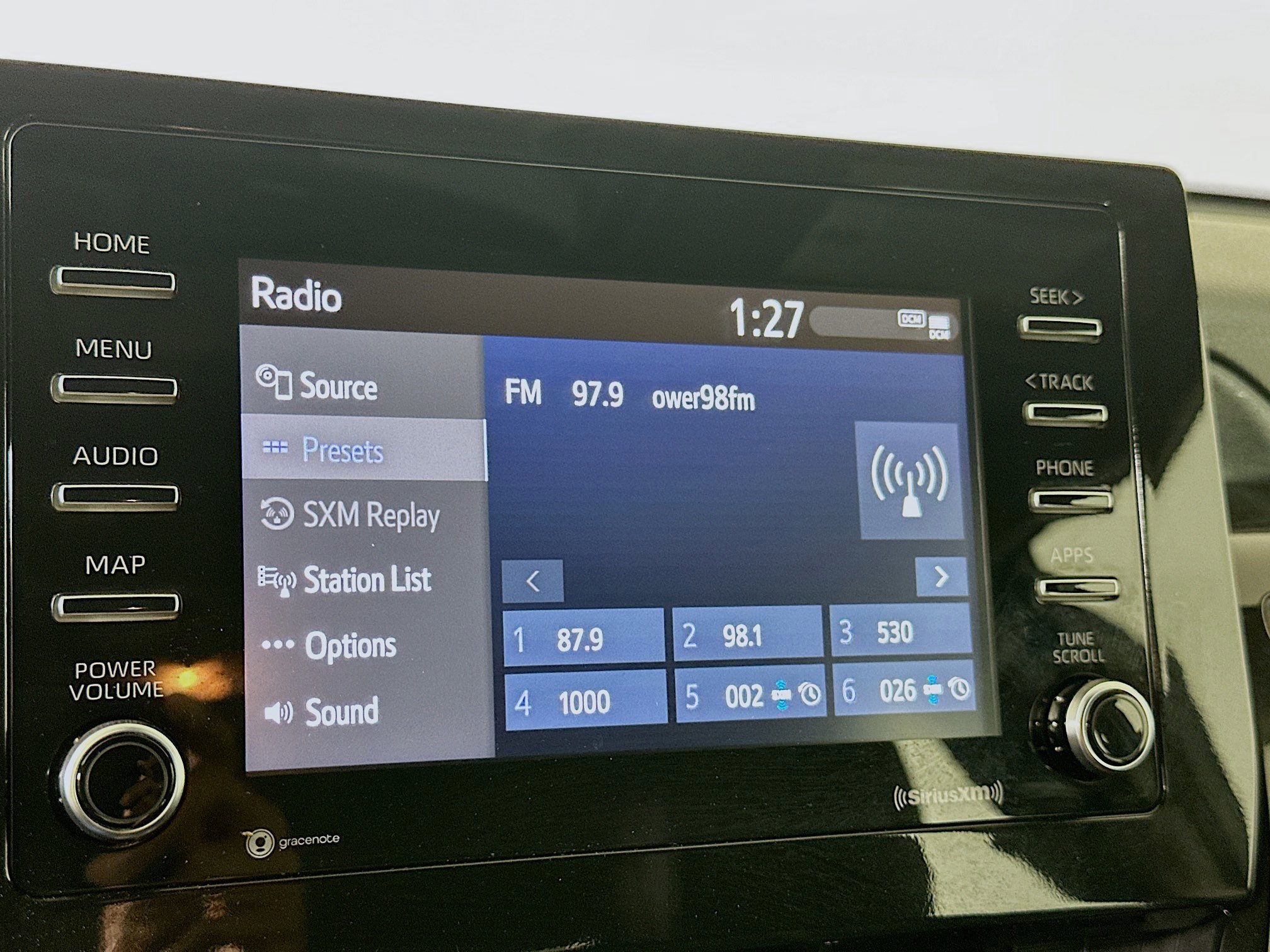 Used 2023 Toyota Camry SE FWD image 21