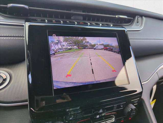 New 2025 Jeep Grand Cherokee Altitude image 14