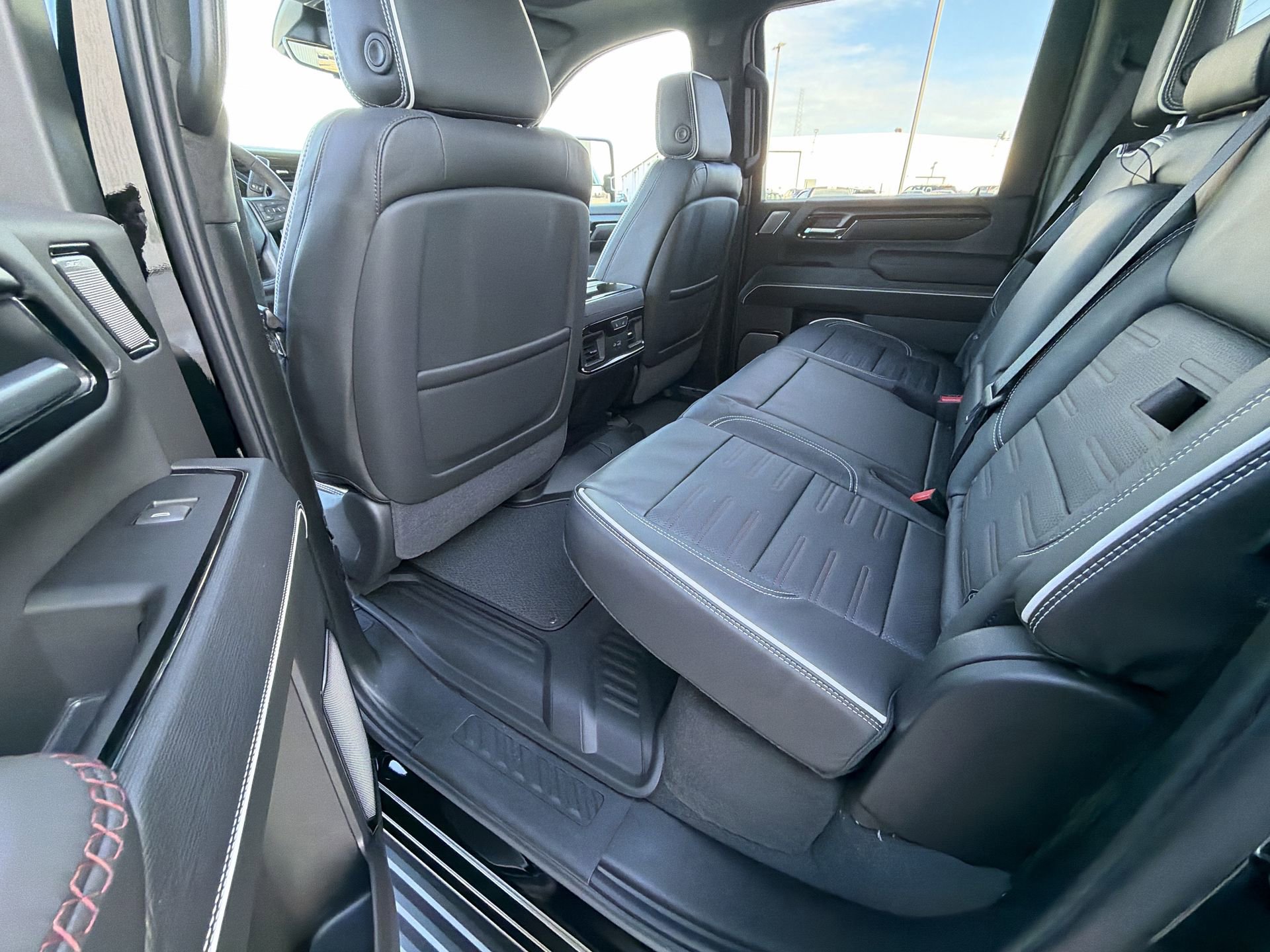 New 2026 GMC Sierra 2500 AT4X image 25