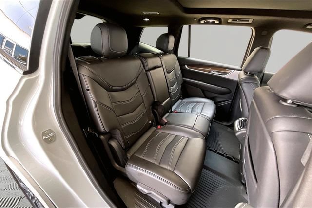 Certified 2024 Cadillac XT6 Sport w/ Platinum Package AWD/4WD image 17