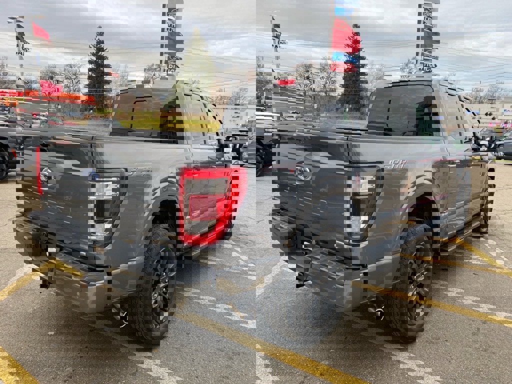 Used 2023 Ford F150 Lariat w/ Equipment Group 502A High image 5