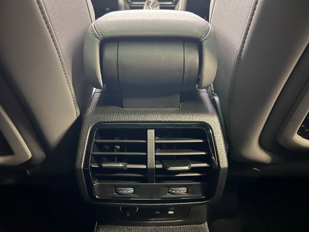 Certified 2025 Audi Q3 2.0T Premium w/ Convenience Package AWD/4WD image 19