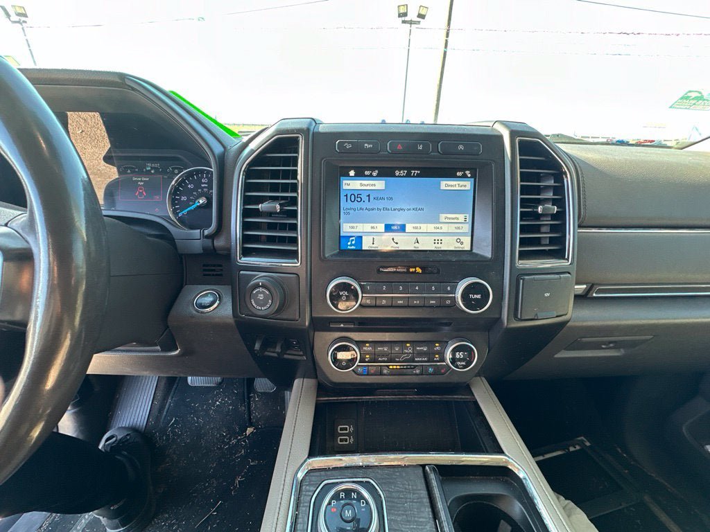 Used 2018 Ford Expedition Limited w/ Equipment Group 301A AWD/4WD image 12